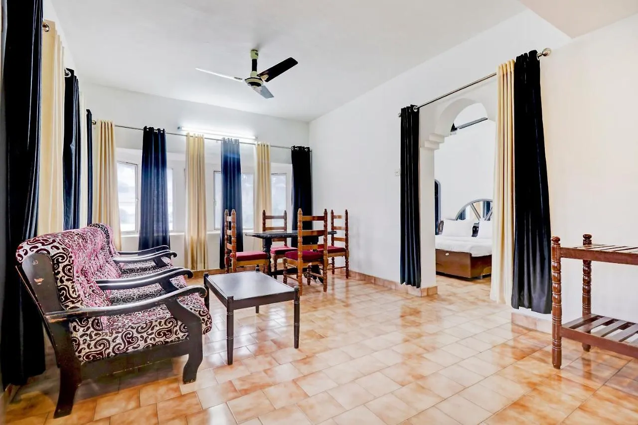 Capital O 83989 Majestic R V Towers 3*, Guruvayur India