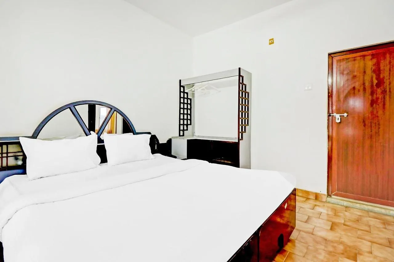 Hotel Capital O 83989 Majestic R V Towers