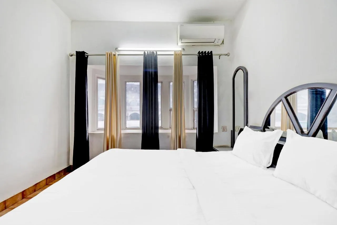 Capital O 83989 Majestic R V Towers Hotel Guruvayur